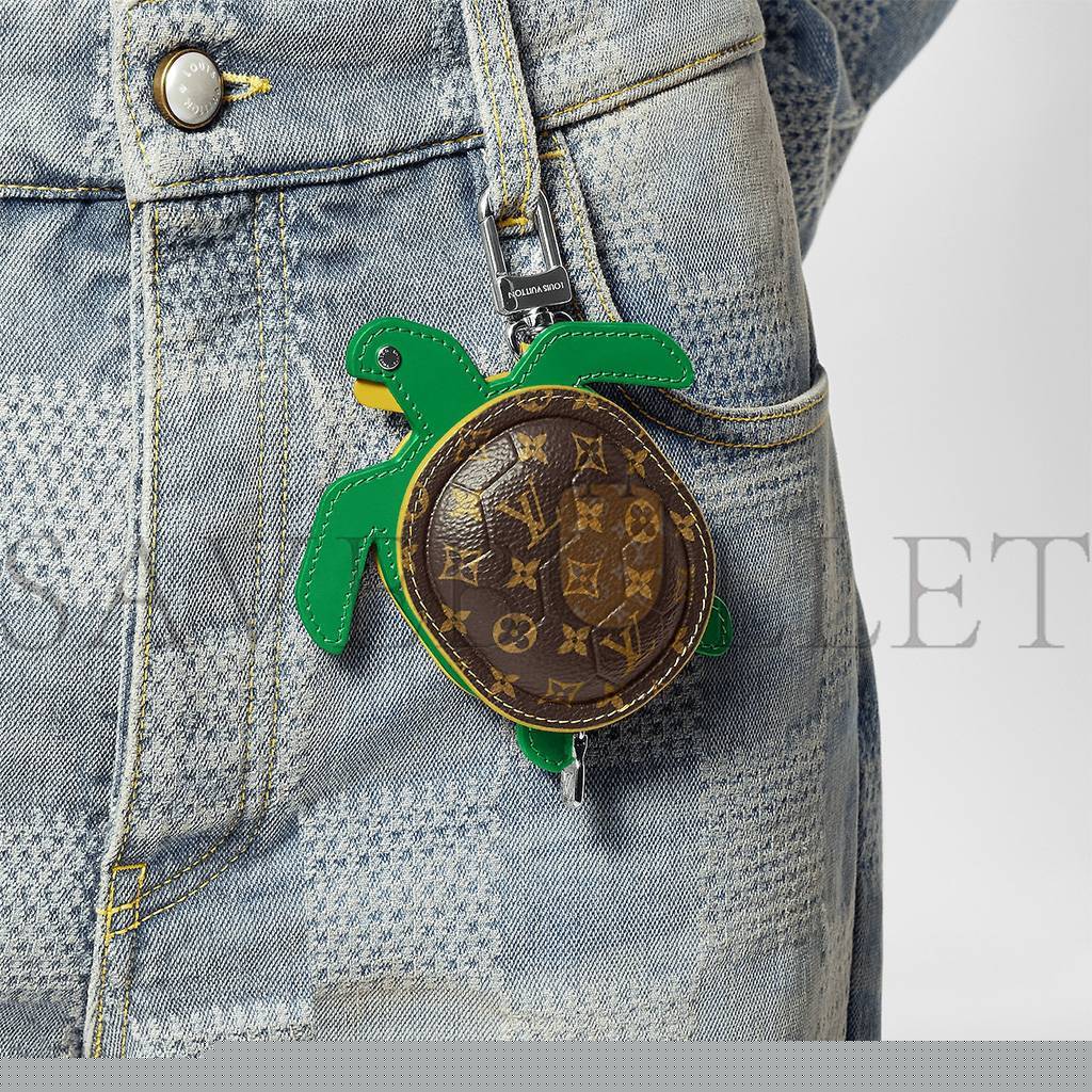 LOUIS VUITTON LV TURTLE POUCH BAG CHARM M01471